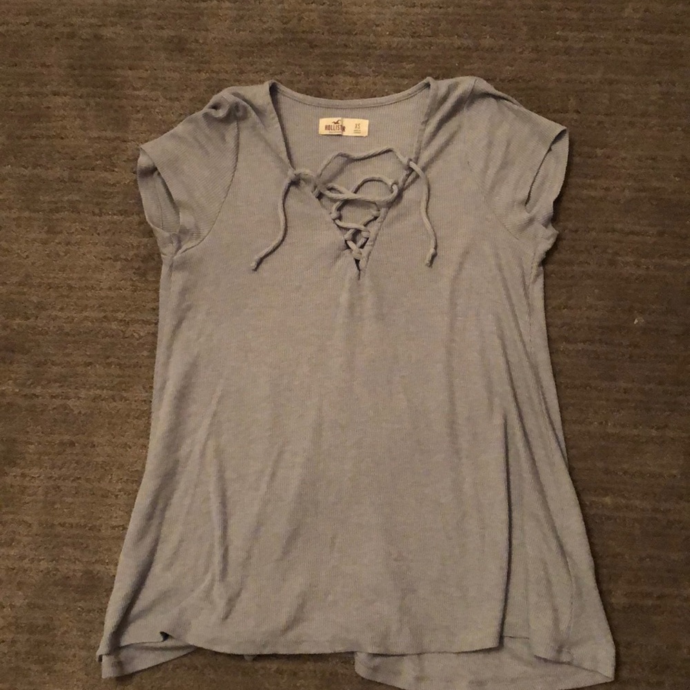 Hollister gray lace T-shirt